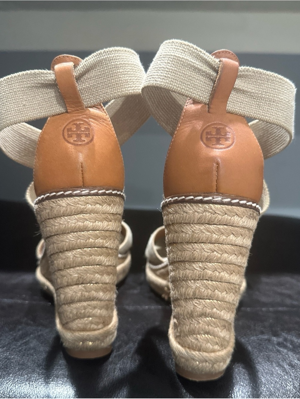 Tory Burch Frieda Espadrille Wedge Sandals Beige Ankle Strap Women 7.5M - Picture 3 of 9